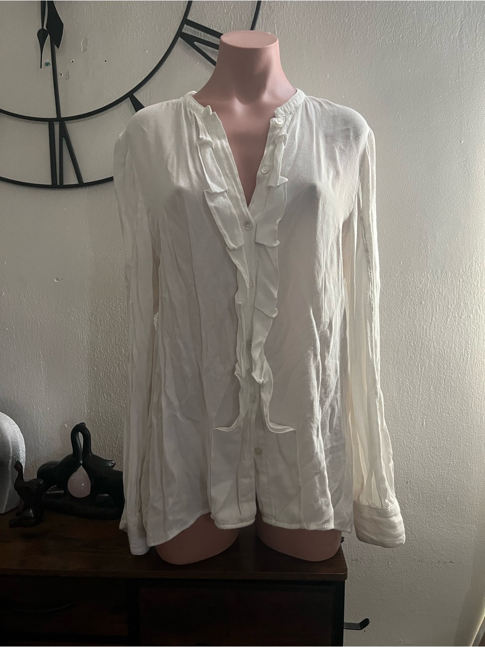 #322 Max Studio Cream Ruffle-Trim Long Sleeve Blouse
